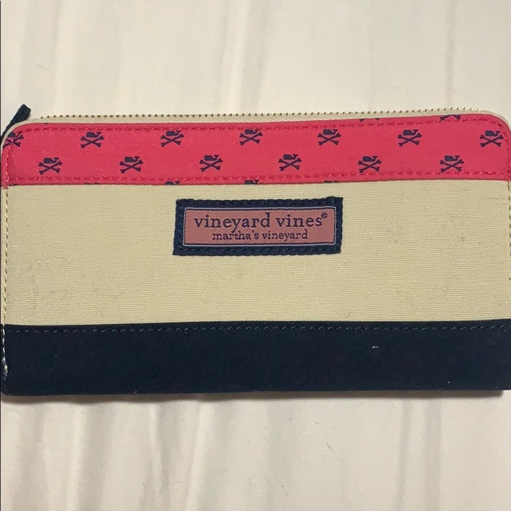 Vineyard Vines Wallet